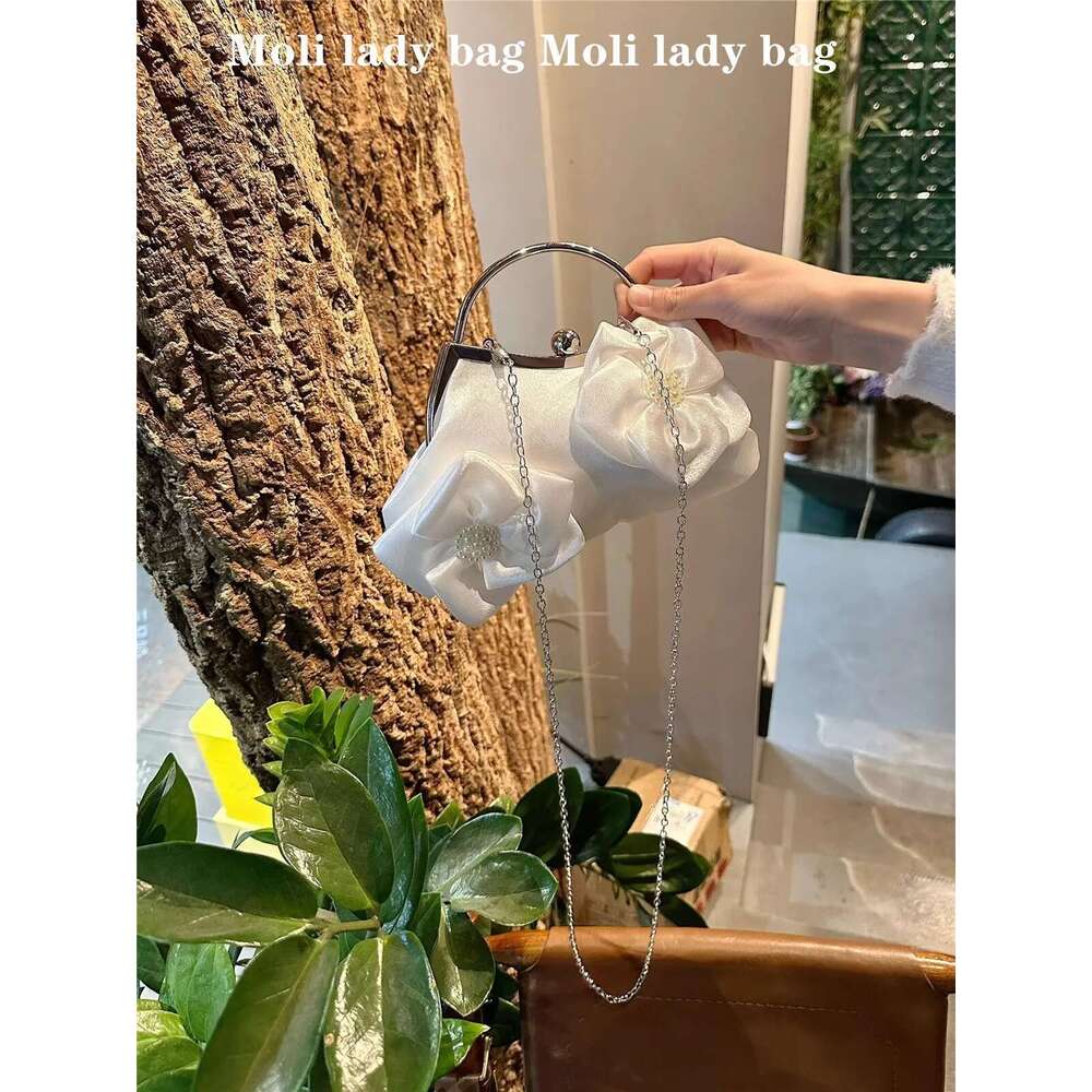 Designer Bag 2025 Satin Appliques Floral Clutch Purse For Wedding Party Beads Beaded Women Handbag Fashion Evening Crossbody Bag Luxury Bag