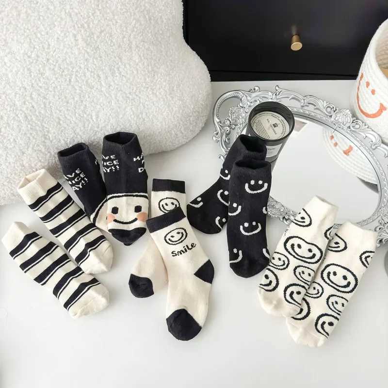 Autumn Winter Thicken Warm Kids Boys Socks Smile Face Black White Letter Striped Brushed Cozy Sports Soft Lovely Socks For Boys G251124
