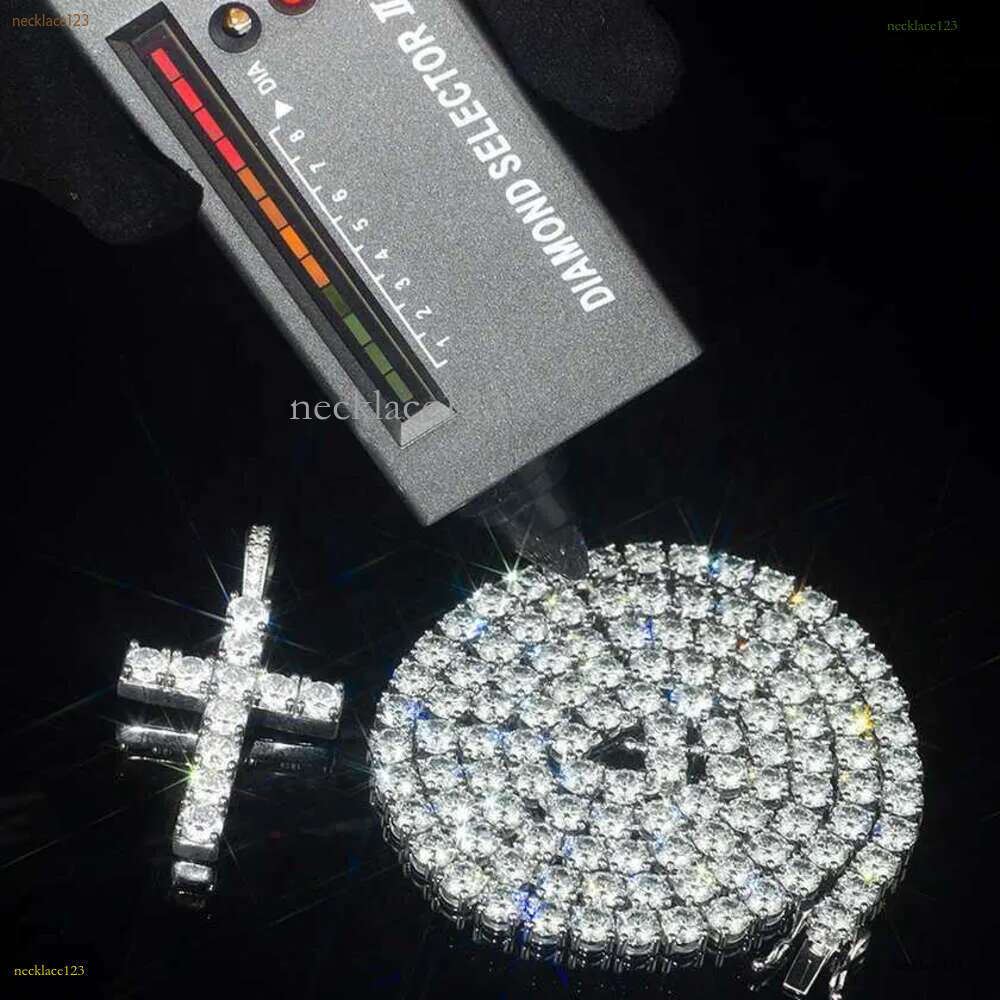 Necklaces Cross Pendant Hip Hop Necklace 4mm 5mm Vvs Moissanite Dia Tennis Chain Sier for Women Men Jewelry 2024 new