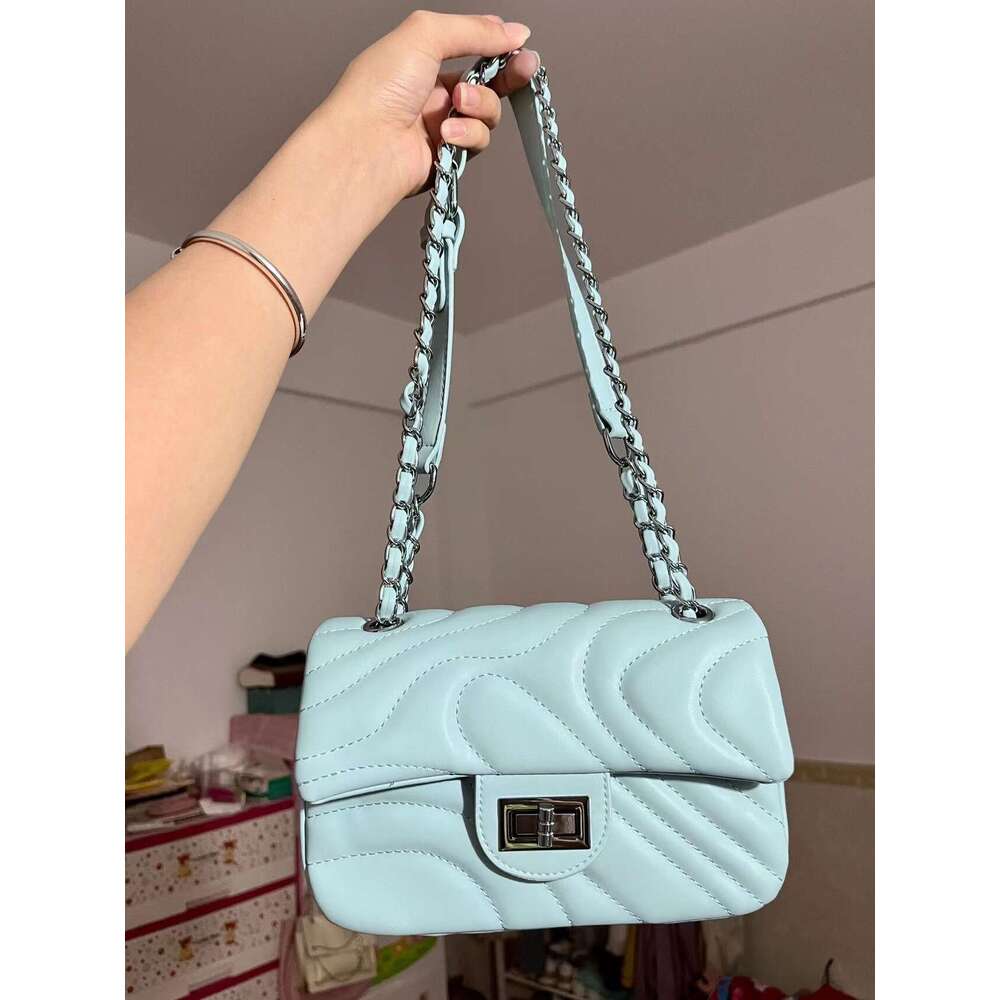 Mini Bag Women's Designer Handbag Fashionable Line Patterns Chain Shoulder Strap Convenient to Carry Suitable for Daily Travel