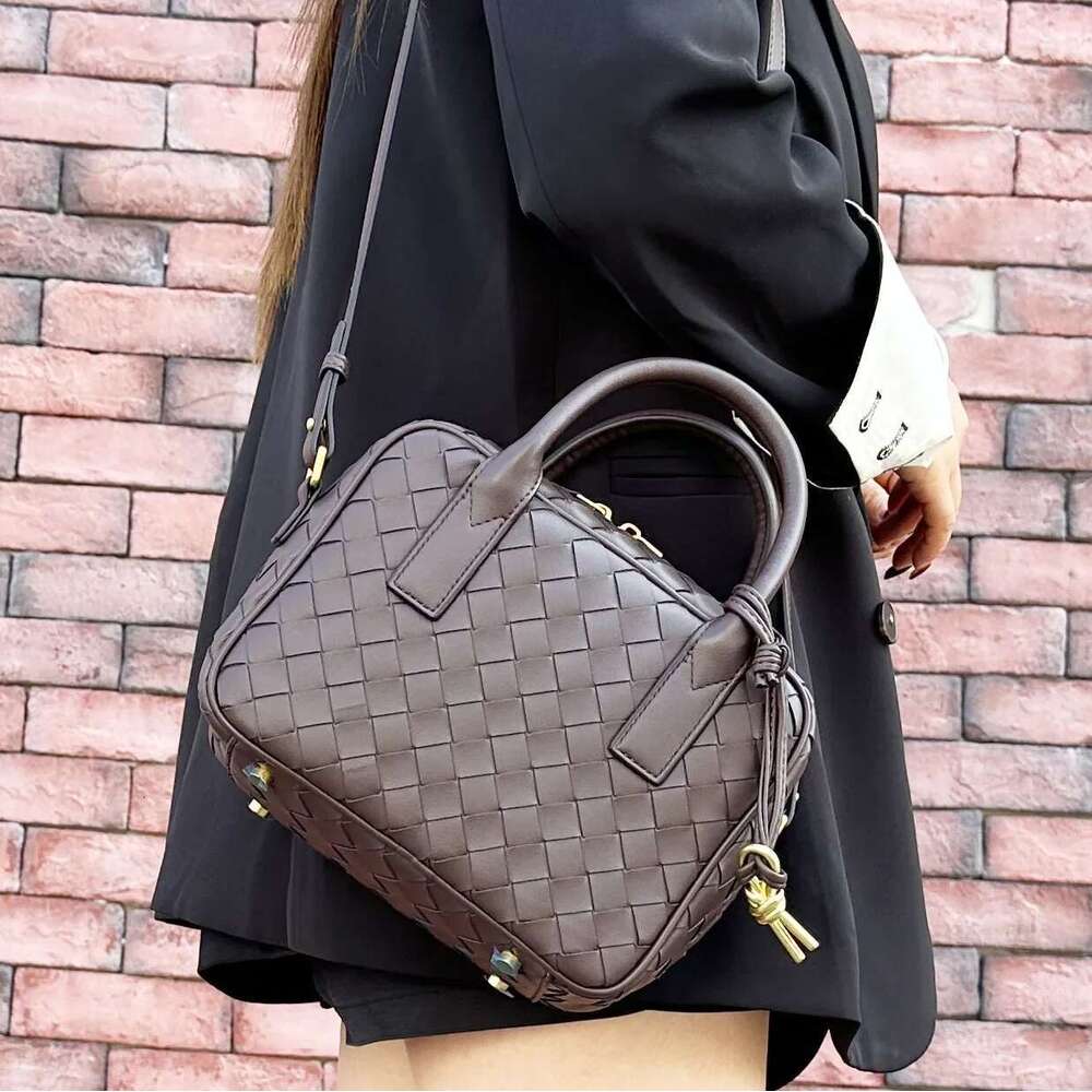 2024 New Large Capacity Leather Woven Square Box Women's Boston Handbag Shoulder Crossbody Bag Motorcycle Equipment Accessories
