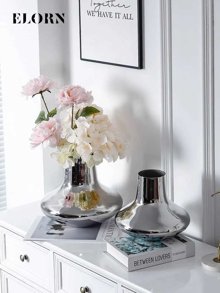 Northern Europe Light luxury High Appearance level Stainless Steel Vase Hotel Living Room Desktop Artistic Decoration Ornaments C251124