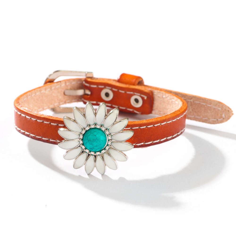 British niche design fashion personality new style daisy Korean version simple women's leather bracelet