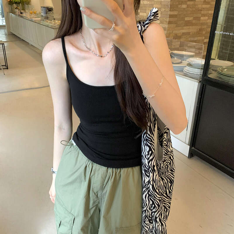 Summer 2025 American style spicy girl U tie, chest pad, suspender, women's stunning tight fitting slimming vest, breast covering short top