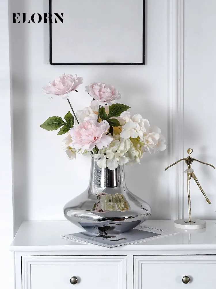 Northern Europe Light luxury High Appearance level Stainless Steel Vase Hotel Living Room Desktop Artistic Decoration Ornaments C251124