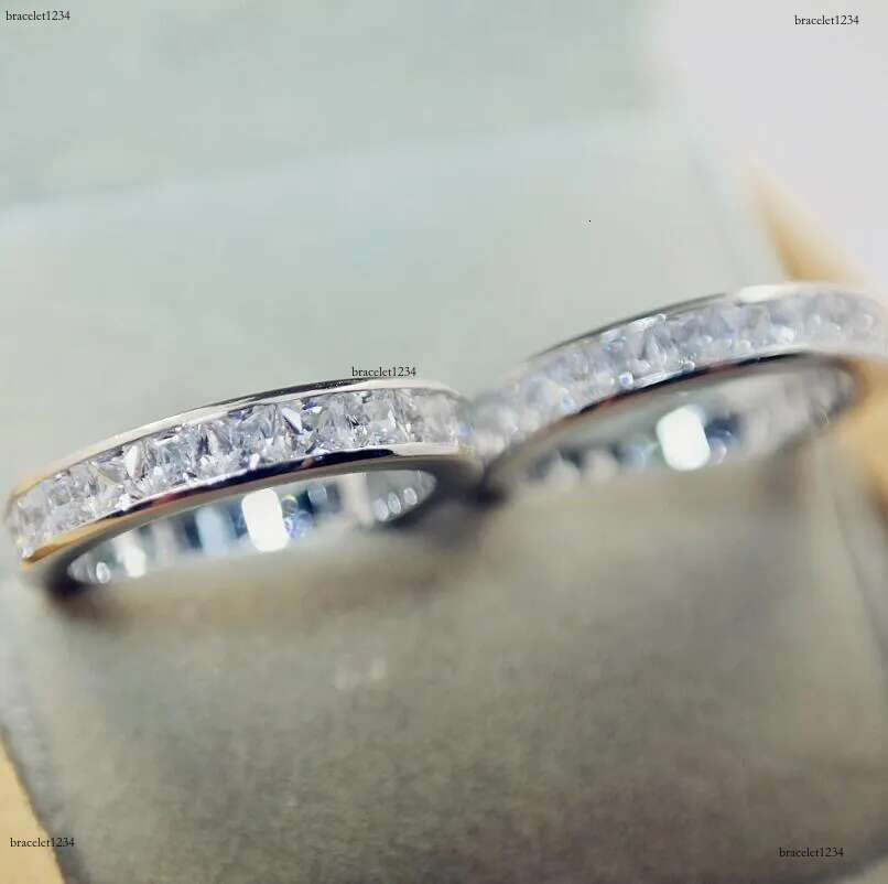 Full Princess Cut Moissanite Dia Elegant Wedding Rings Dee Jewelry Real 100% Sterg Sier Party Eternity Women Engagement Band Ring Gift Size 4-10
