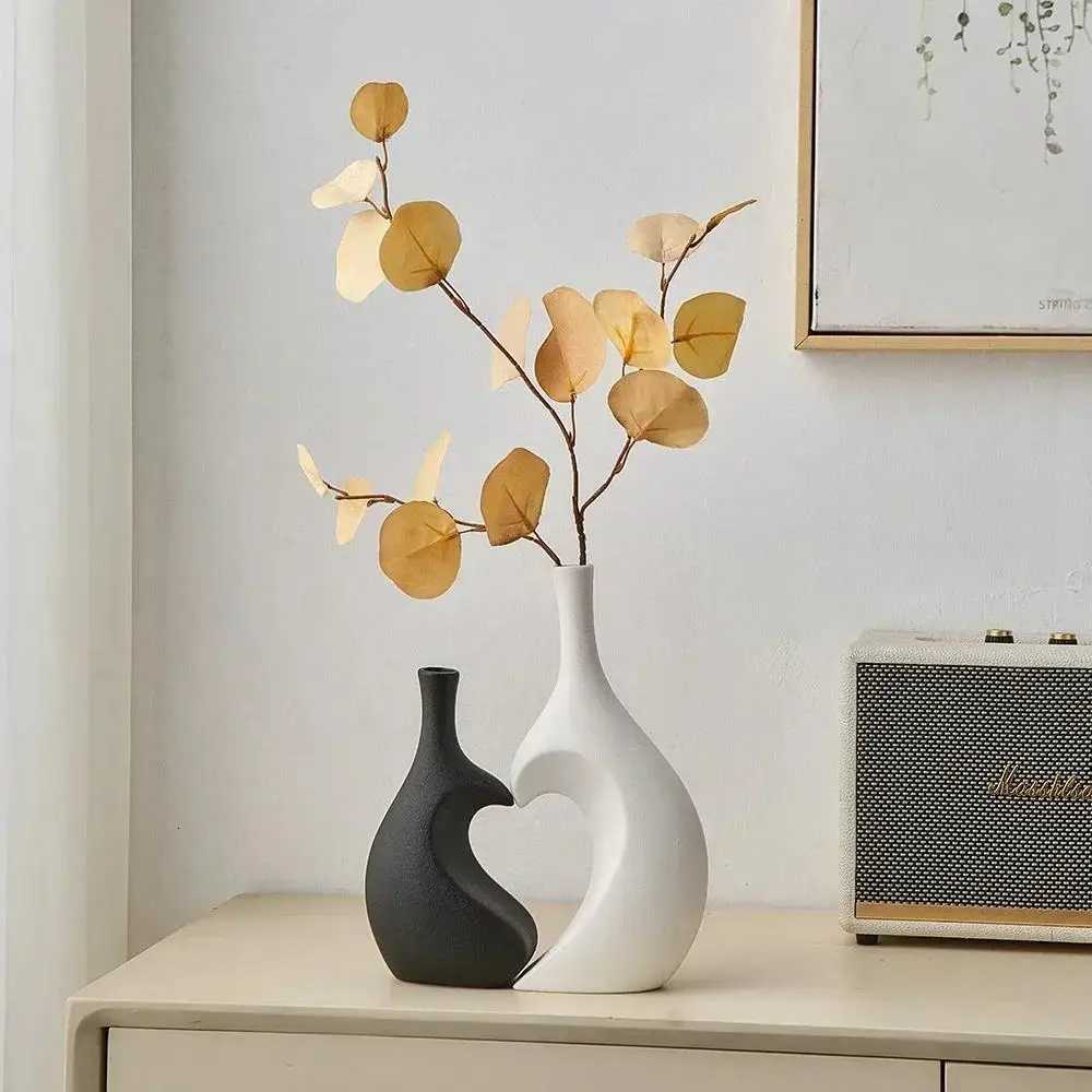 Ceramic Vase for Dried Flowers Home Decorations Modern Style Minimstm Vases for Wedding Ornaments Flowerpot Cute Room Decor C251124