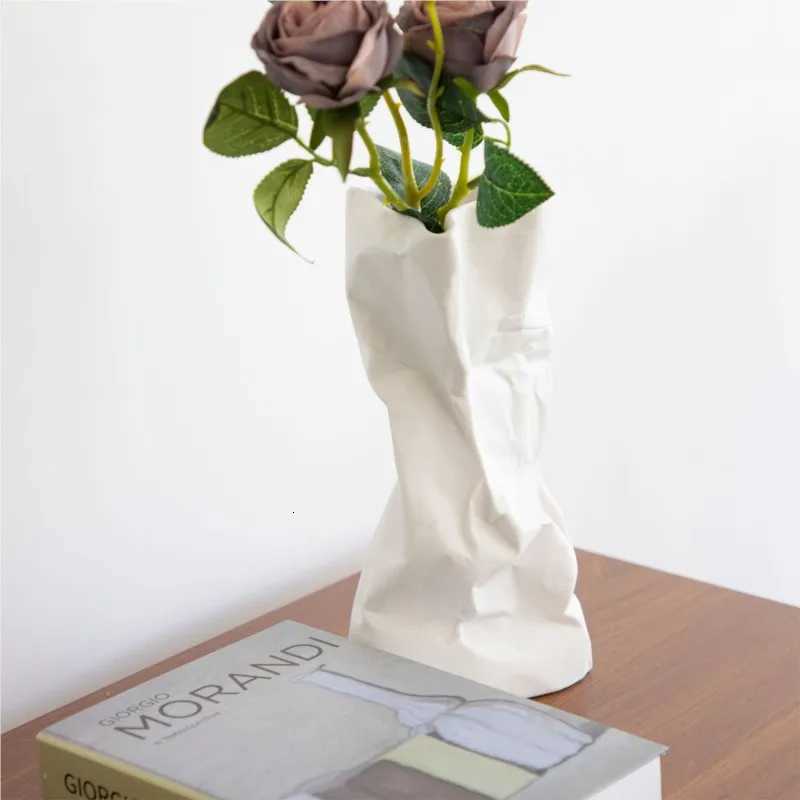 Nordic Ceramic Vase Creative Vase with Dried Flowers Living Room Decoration Flowers Hydroponic Vase Home Decoration Accessories C251124