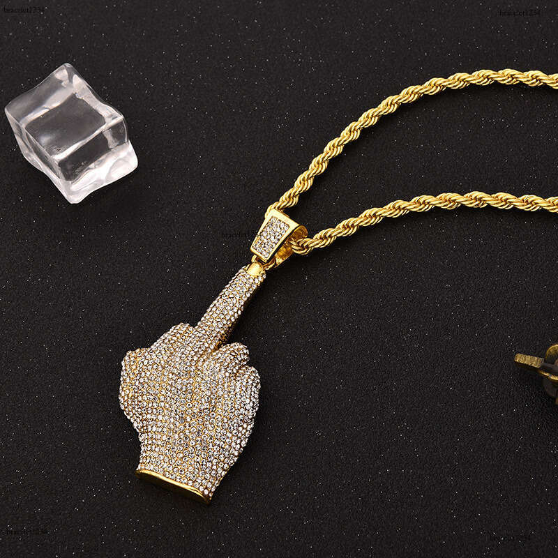 Designer luxury large vertical middle finger hip hop ice out of VVV Moissanite, pendant for men and women Free delivery