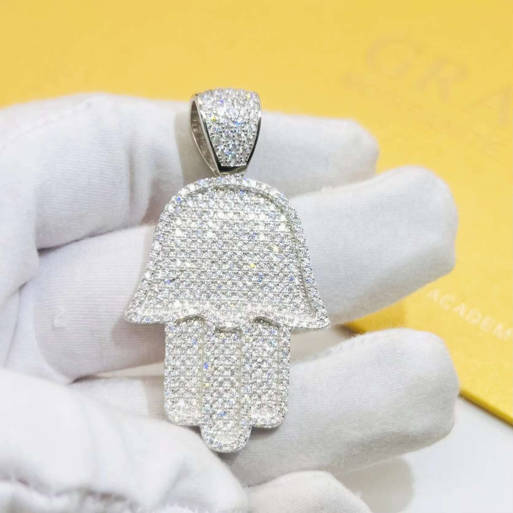 Fashion Jewelry Hip Hop Moissanite Pendant Lced Out Hamsa Hand Pendant Vvs Diamond Chain for Men Women