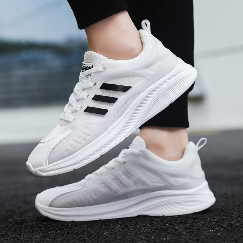 Fashion Lightweight Sports Shoes Men 2025 New Breathable Mesh Casual Running Shoes Soft Sole White Sneakers hot sale free shipping