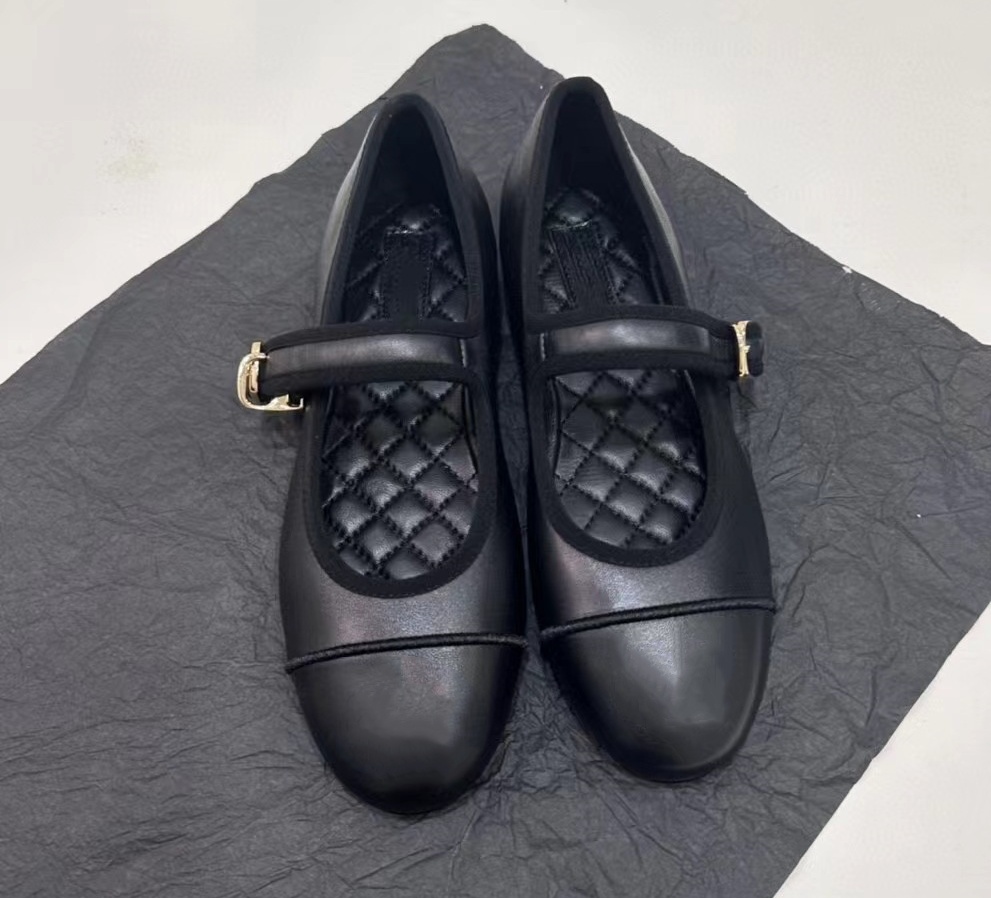 Ballet Flat Dance Dress Shoe Women Designer casual Round Toe Sexy Ballerina Sip On quilted Genuine Leather Calfskin Loafer Paris Luxury Sole Shoes Splice Bow Buckle