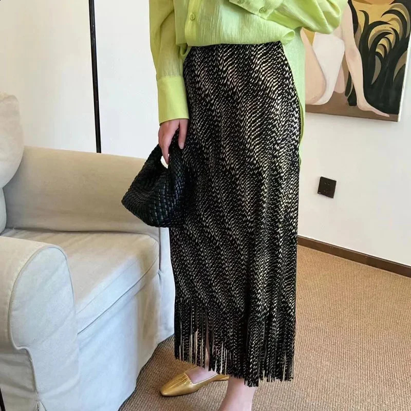 Miyake Style Pleated Skirt for Women 2025 Gold-plated Drooping High-waisted Tassel A-line Skirt for Women 250421