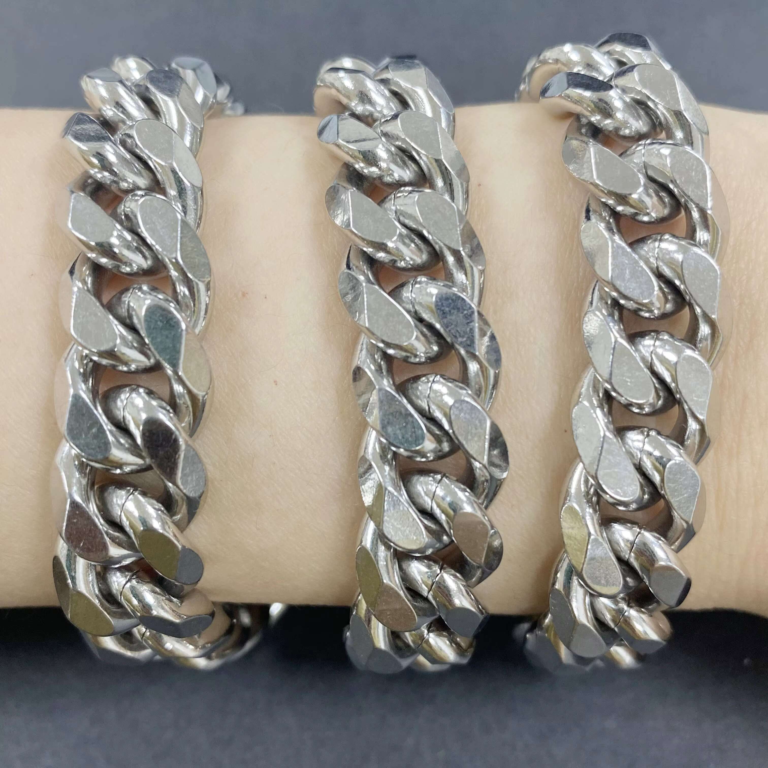 Olivia Wholesale Waterproof 12mm Man Cuban Link Chain Stainless Steel 18k 22k Gold Silver Plated Chunky Fashion Jewelry