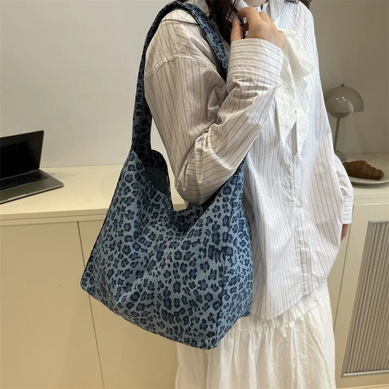 Retro Leopard Print Armpit Bag Womens Lazy Style Versatile Portable Shoulder Bag Large Capacity Shopping Messenger Bag 251124 - view 4