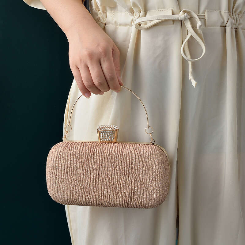 Dinner Bag New Pleated Shiny Banquet Handheld Evening Dress Rhinestone Bag Cheongsam Bag KQ