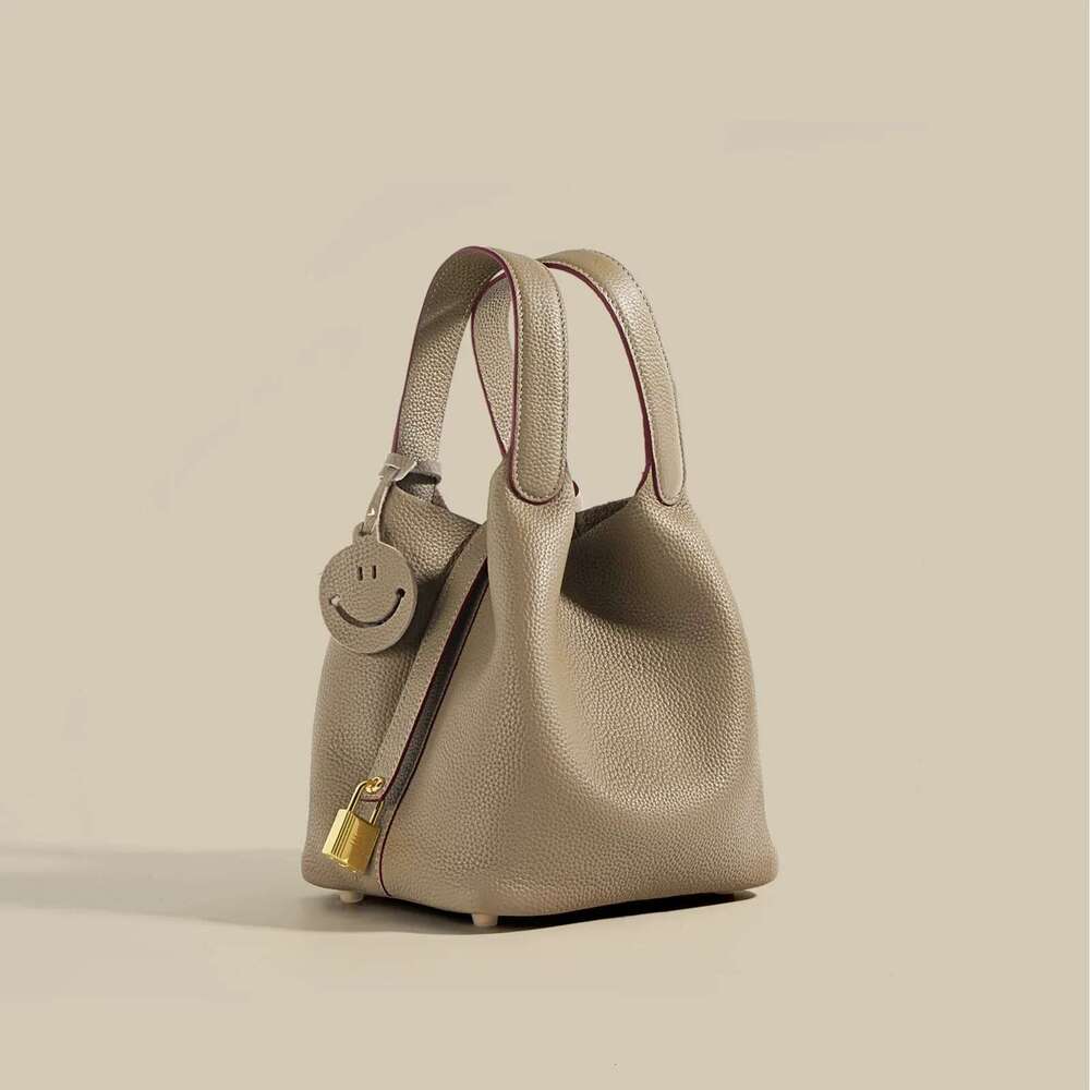 Niche Design Women's Top Layer Cow Basket Soft True Leather Shoulder Large Capacity Handbag Bucket Bag