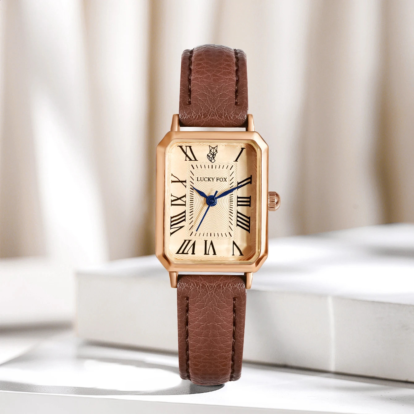 Fashionable retro digital dial casual watch square leather strap fashionable quartz 250417