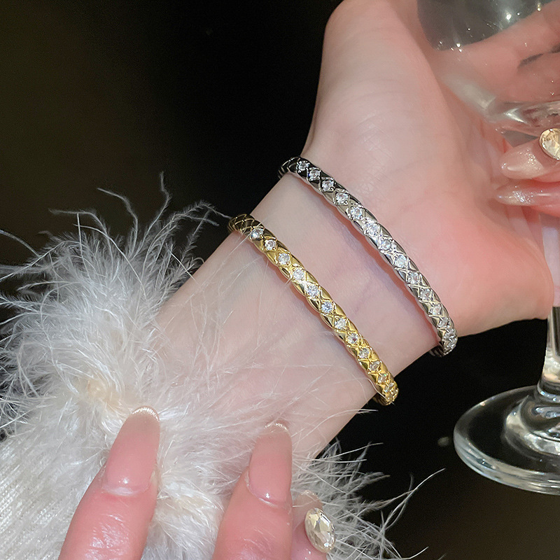 Real Gold Plated Zircon Open Fashion Versatile Commuting Bracelet for Women Elegant Niche Jewelry Light Luxury High-end Feel - view 5