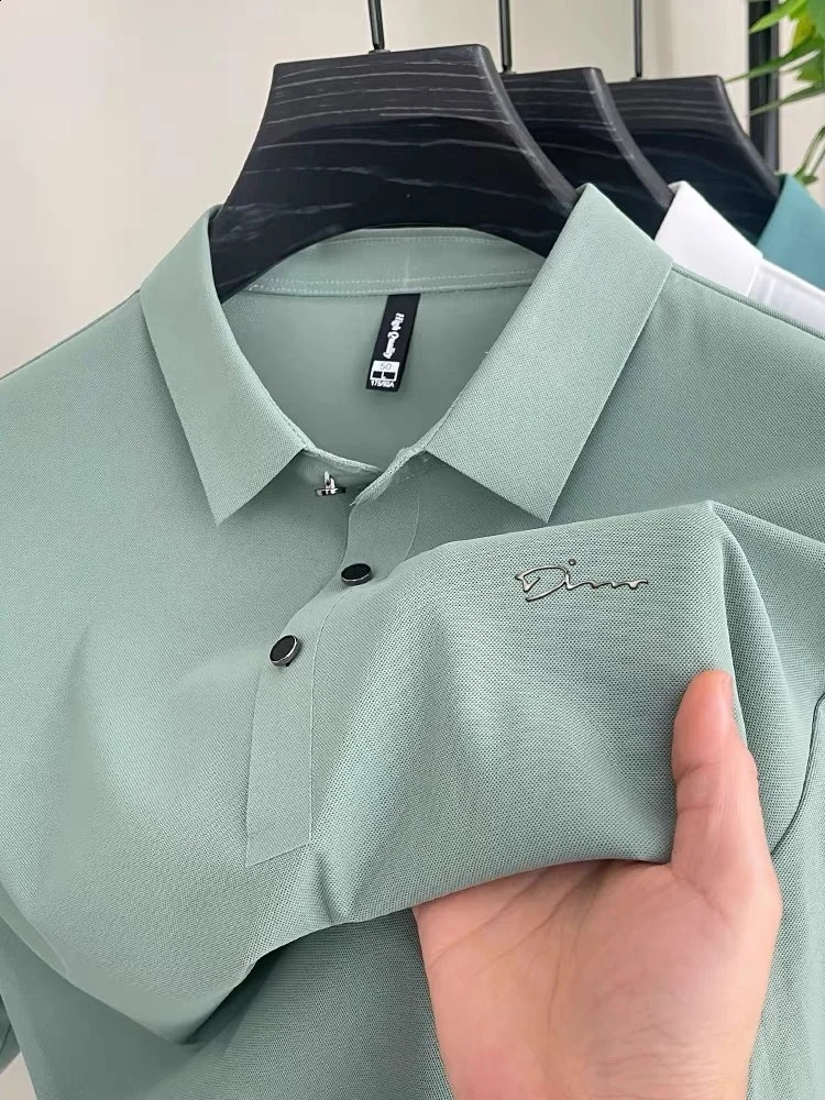The latest mens summer trend highend polo shirt for 2025 with a business casual collar comfortable breathable and simple Tshirt top 250411