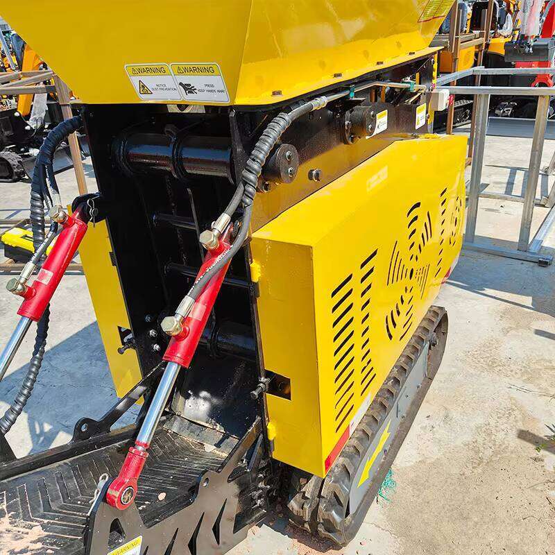Low-center-of-gravity crawler crusher, stable operation in steep slope wetlands