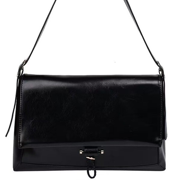 Korean Version Of Niche Casual Underarm Bag New Soft Leather Fashionable Shoulder Bag High Texture Large Capacity Black Designer Handbag