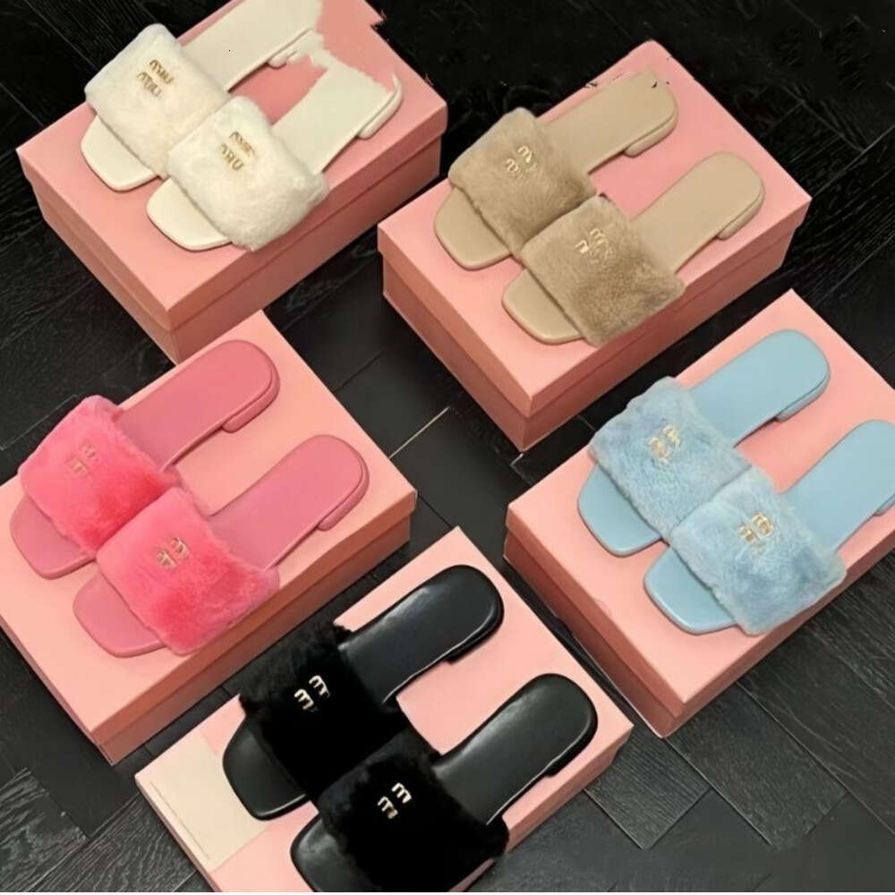 Designer shoe Luxury Woman sandal fur slide Ladies Winter Wool Slides Fur Fluffy Furry slide Warm letters Sandals Comfortable Fuzzy Girl Flip Flops Slipper sandal