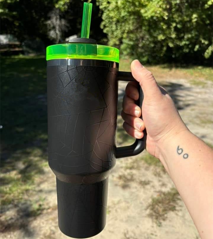 US STOCK 40 OZ Glow IN The Dark Halloween Spider Web Tumblers 40oz Cups Christmas Pink Blue Bow Tie Travel Car Mugs With Bow Cap Outdoor Drinking Large Water Bottles 0606