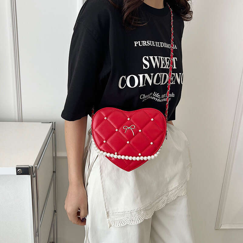 Mini Bag Designer women's handbag New Small Fragrant Style Ling Grid Chain Love Shaped Cute Crossbody Women's Commuter Bag