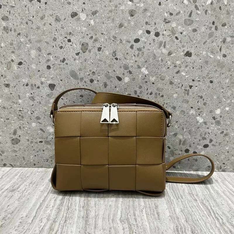 Fashionable Mini Square Crossbody New Argyll Weave Camera Box Single Shoulder Bag From China Mainland With Unbranded