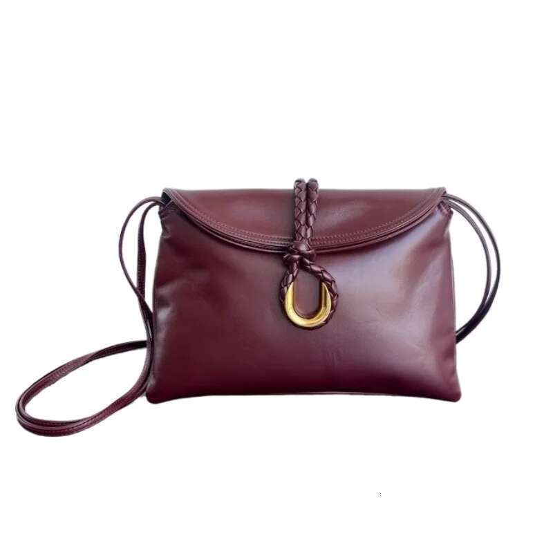 Designer Bag 2025 2025 Spring New French Liberta Star Envelope Trend Shoulder Bag Fashion Underarm Clutch Bags For Women Handbags Luxury Bag