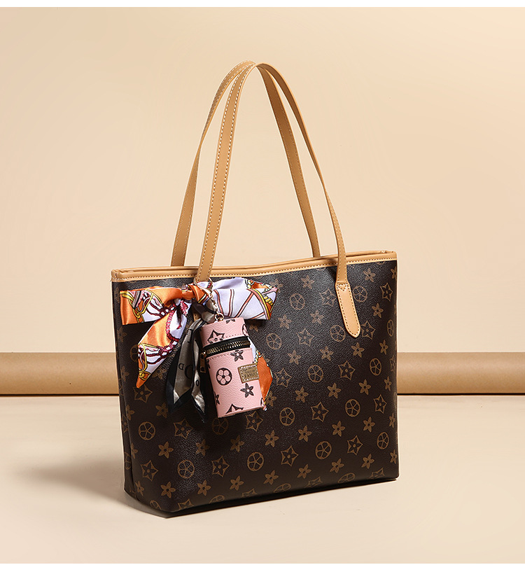 Free Shipping Large Bag Single Shoulder Handbag Bag Women Large Capacity Commuting Tide New Mother Tote Bag