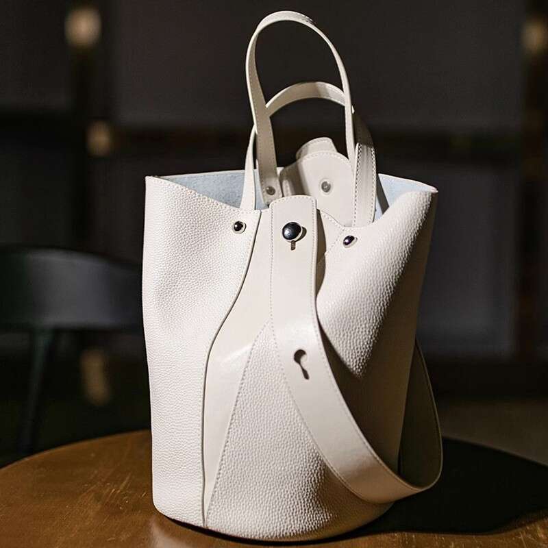 Water Bucket New Crossbody High End Feel Handbag Mother Large Capacity Fashionable Single Shoulder Women S Bag Trend
