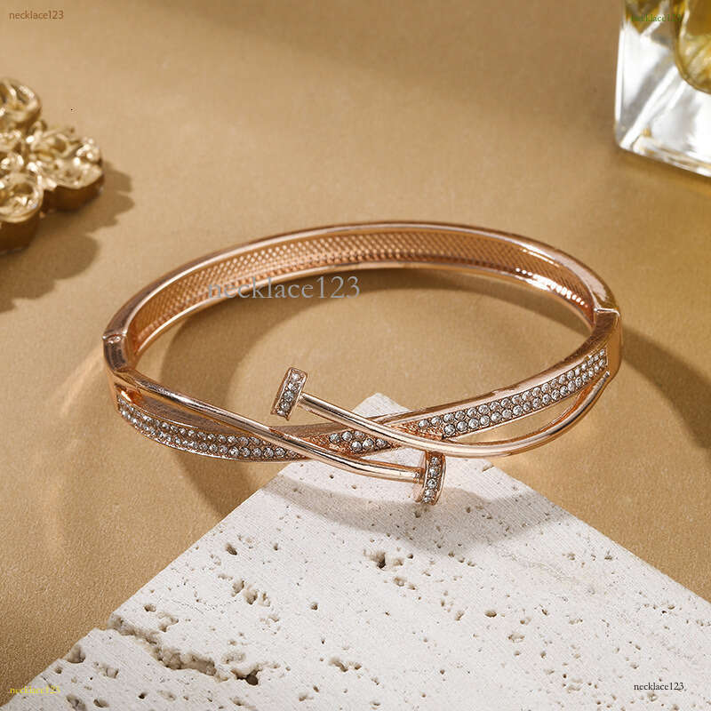 New double pin set ice out VVS Moissanite ring Understatement women's wristband bracelet jewelry Free delivery