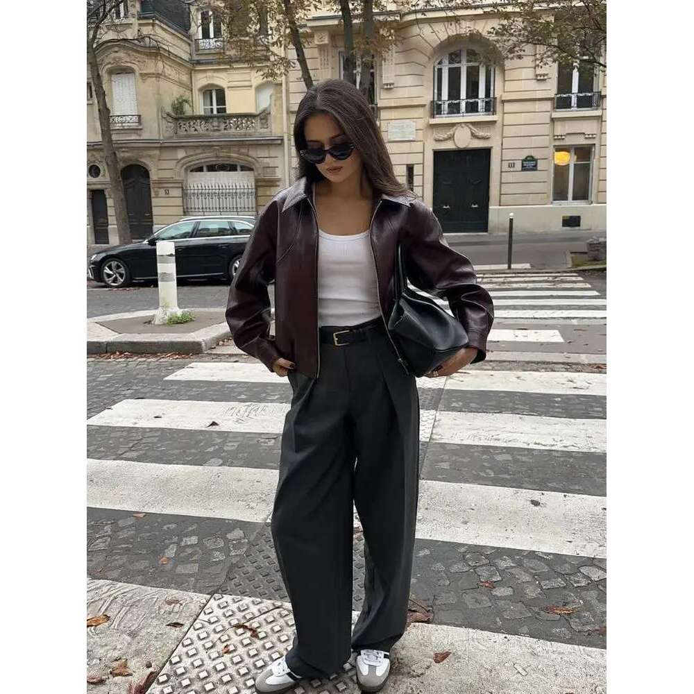 Designer Clothes Women Fashion Solid Zipper Short Bomber Leather Coat Chic Lapel Long Sleeves Cropped Jackets 2025 New Female High Street Outwear