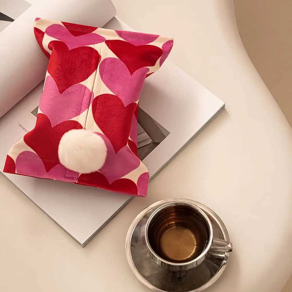 New Luxury Fabric Tissue Box Love Heart Print Portable Toilet Paper Holder Multipurpose Convenient Napkin Storage Bag HouseholdM251124