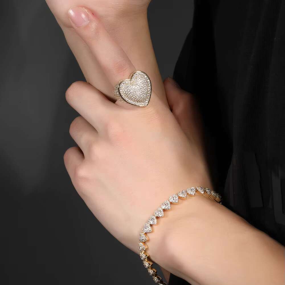 Hip Hop Iced Out Bubbly Heart Signet Ring 18K Gold Plating Zirconia Large Ring for Men Bling Rapper Jewelries