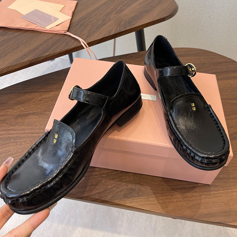 Elegant ladies College Style vintage Mary Jane shoes slightly gathered silhouette design Vintage Round Toe Black Loafers Sweet Girls Classic Versatile