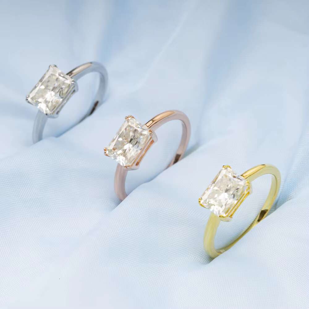 Hot Sale Fashion Radiant Cut Moissanite Ring Silver 925 Engagement Rings for Women