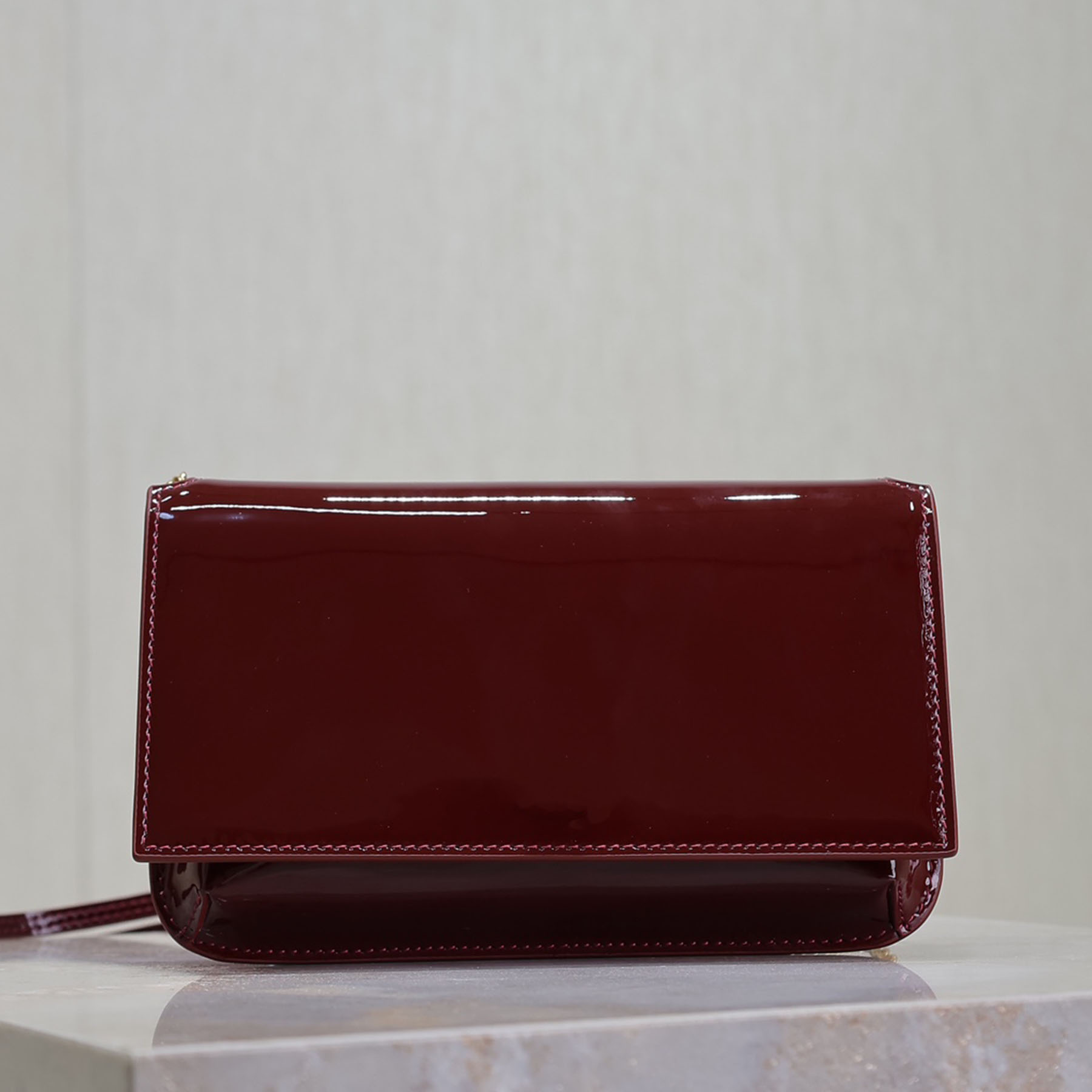 Top Quality 10A Phone Holder Luxury Designer Soft Genuine Leather Shoulder Bag Golden Hardware Crossbody Bag Magnetic Snap Closure Handbag Flat Pocket Clutch Bag