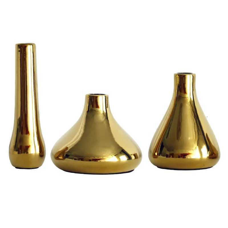 Ceramic Vase for Dried Flower Small Bottle Table Decoration Arrange Flowers Film Props Gold Charger Luxury C251124