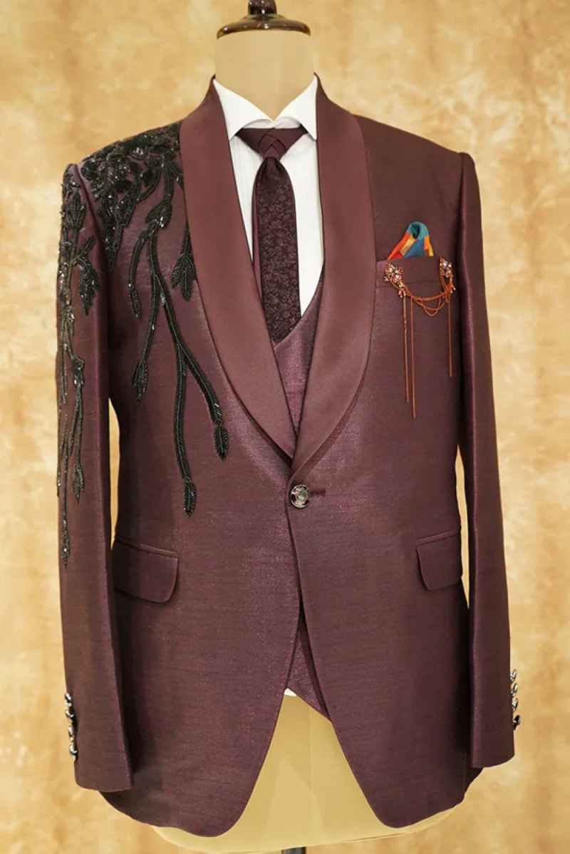 New Fashion Men Suits For Wedding Groom Tuxedos Appliques Lace Beading Jacket Prom Blazers Plus Size Formal Occasion Customized