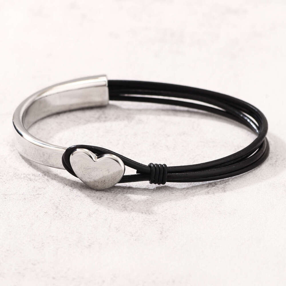 Hot selling Bohemian style with rope, heart-shaped simple sier leather bracelet, PU patchwork bracelet