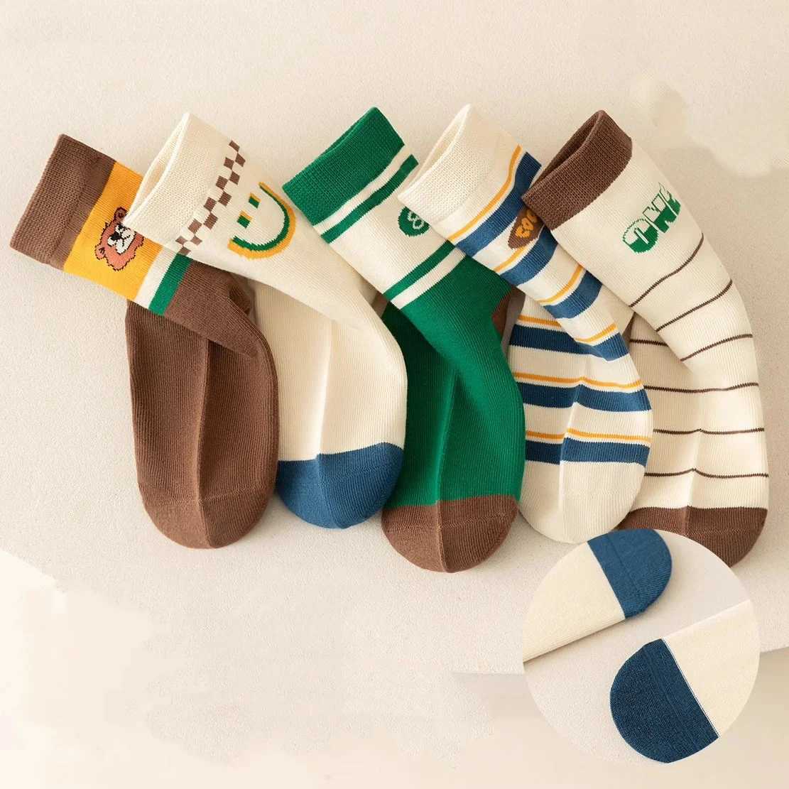 5 Pairs of Happy Bear Pattern Socks in Random Colors for Boys Aged 14Y earsS kinFriendlyFa bricTh atDo esnTPi nchth eFe etEs sentialWi G251124