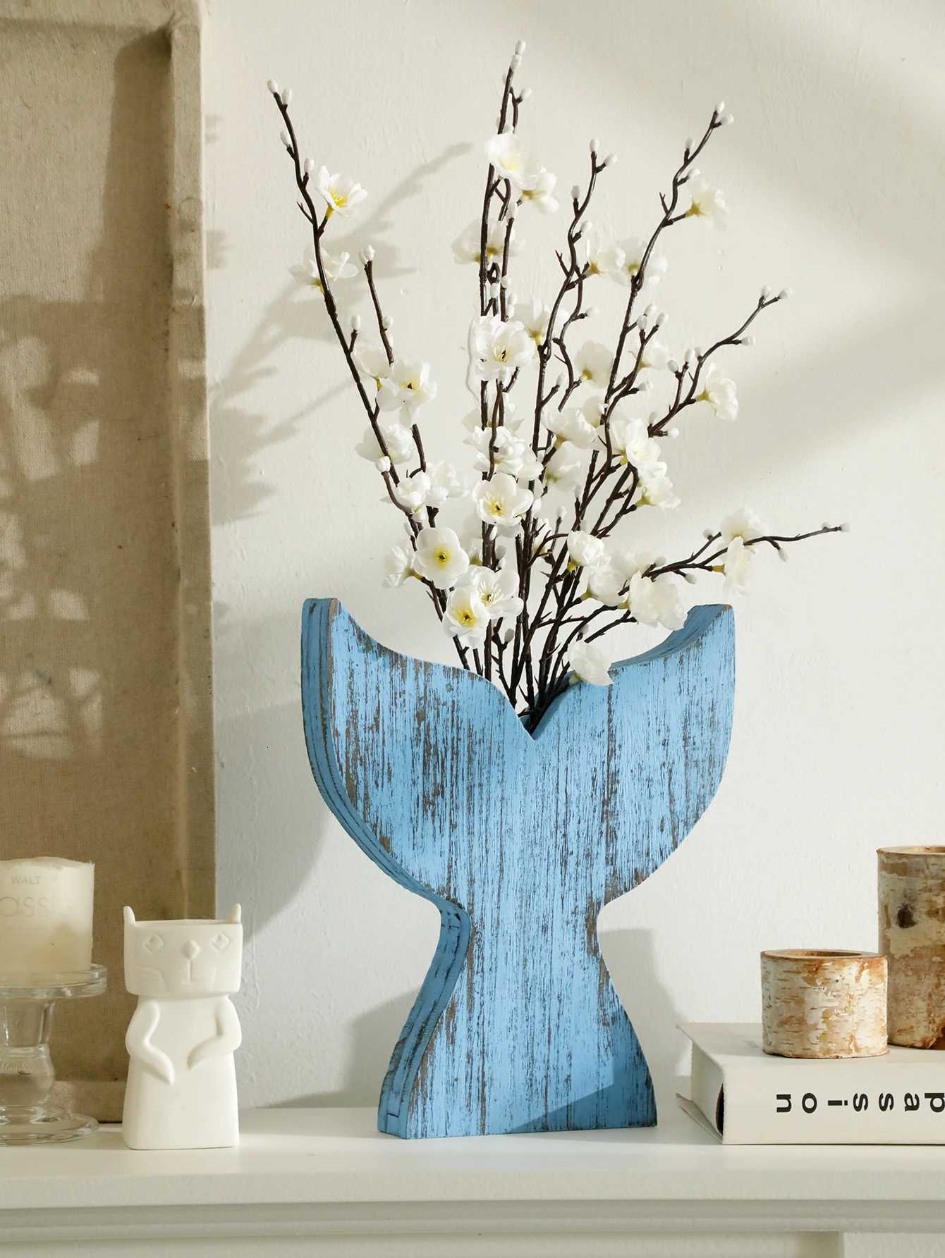 Nautical Wooden Vase Whale Tail Surfboard Design Blue White Decorative Planter for Dried Flower Coastal Boho Home Decor Gift C251124