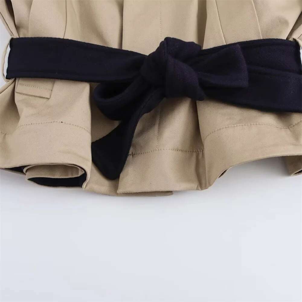 Designer Clothes Autumn New Product Women's Casual Versatile Belt Decoration Solid Color Collar Jacket Windbreaker Style Short Coat