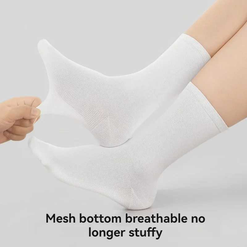 Childrens Summer Thin Crew Socks - Mesh-Sole Structure Breathable Boneless Seam for Students and Teens Sports Wear Cotton Long G251124