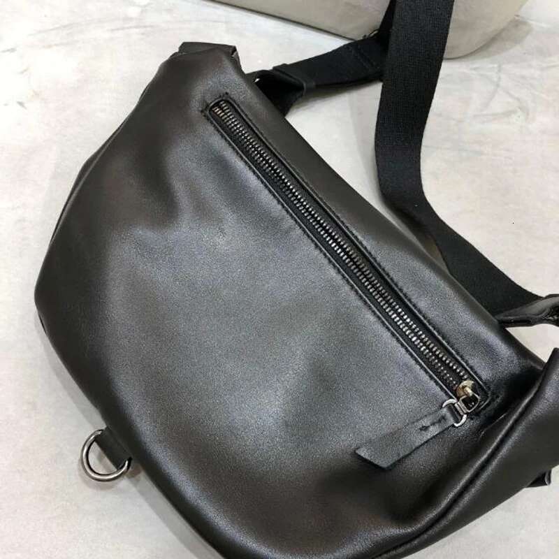 Designer Bag Genuine Leather Chest Bag Woman Man Cool Crossbody Packs High Quality Cow Skin General Saddle Shoulder Bags For Travel