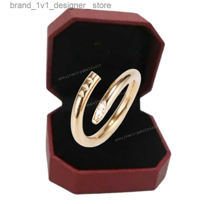 new Love gold Rings for Womens men Titanium Steel Nail Ring Casual Ladies Gift With CZ Diamond Jewelry gift S251115