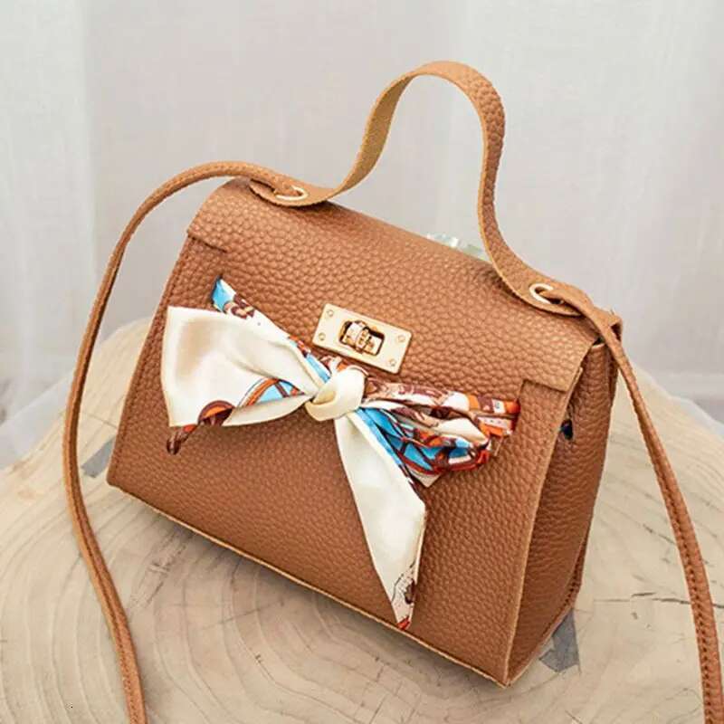 Litchi Patterned Silk Scarf Handbag 2025 New Fashionable Mini Square Bag Korean Version New Single Shoulder Crossbody Bag